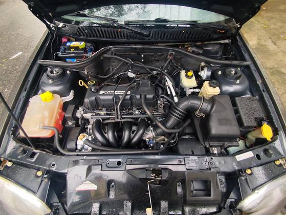 FORD ESCORT 1.6 MPI GL 8V GASOLINA 4P MANUAL FORD ESCORT 1.6 MPI GL 8V GASOLINA 4P MANUAL
